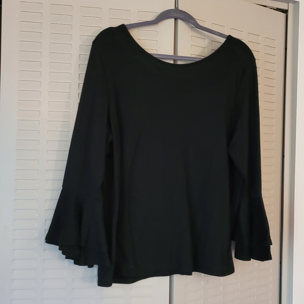 Lane bryant knit bell sleeve black top